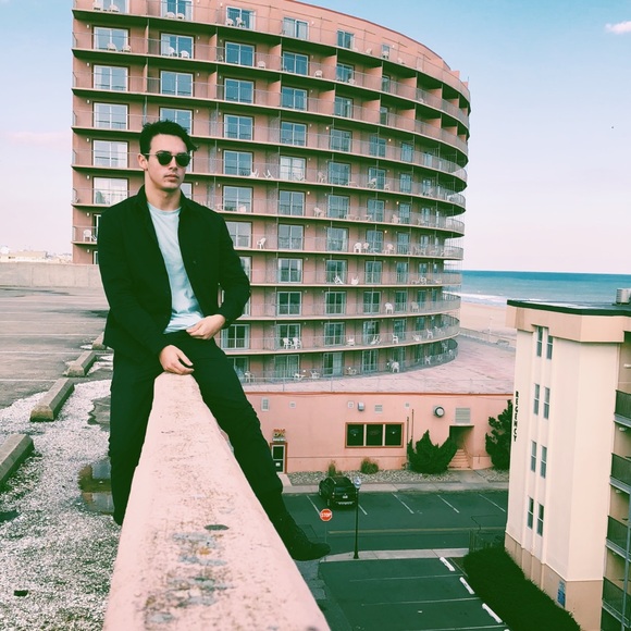 Meet your Posher, Steven - Picture 1 of 1